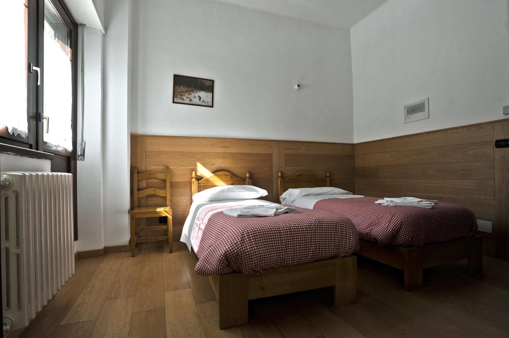 Casa San Francesco Hotel Bardonecchia Luaran gambar
